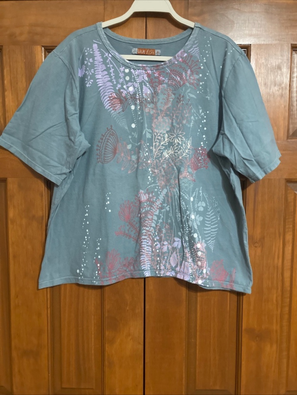 Blue Fish Slate Blue Short Sleeve Floral Tee shirt women’s size 1 boho artsy
